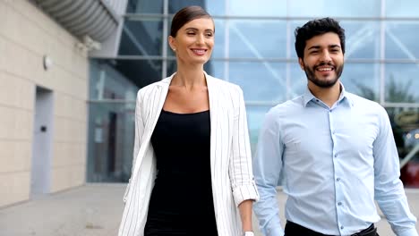 Business-Travel.-People-Traveling-Together-Near-Airport