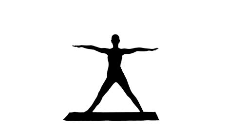 Silhouette-Frau-Yoga-zu-praktizieren,-stehend-in-erweitert-Seitenwinkel-Übung-Utthita-Parsvakonasana-darstellen.