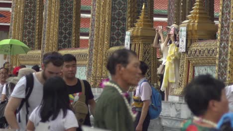 Bangkok-/-Thailand---May-23-2018-:-tourist-at-Wat-Phra-Si-Rattana-Satsadaram-slow-motion-shot