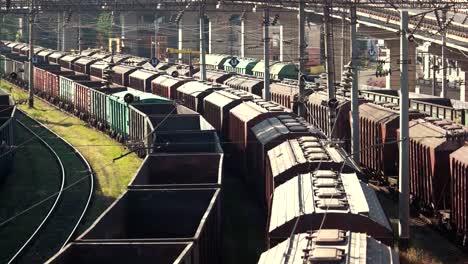 Many-train-wagons.