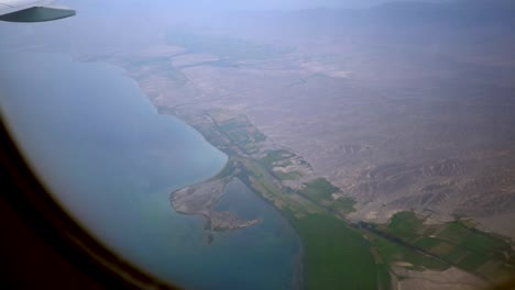 la-vista-desde-la-ventana-de-avión