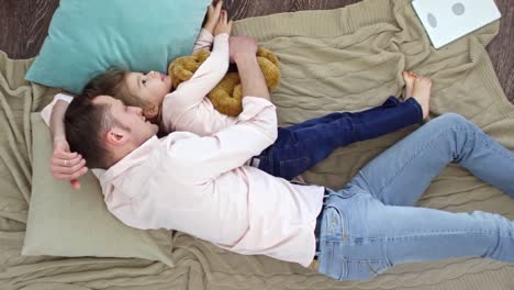 Father-and-Daughter-Hugging