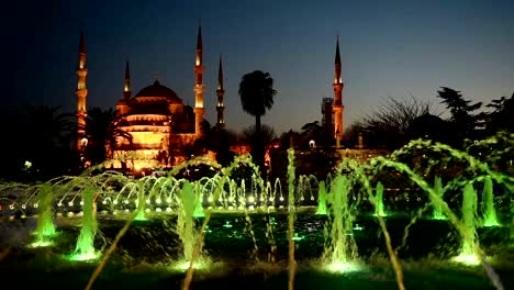 Illuminated-Sultan-Ahmed-Mosque-Blue-Mosque-before-sunrise,-View-of-the-evening-fountain.-Istanbul,-Turkey