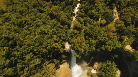 Beautiful-tropical-waterfall