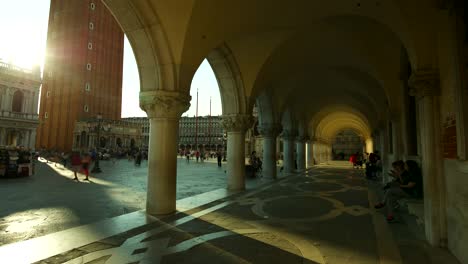 Piazza-San-Marco-in-Venedig