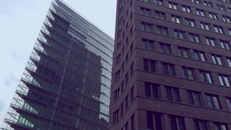 Bürogebäude-in-berlin,-potsdamer-platz