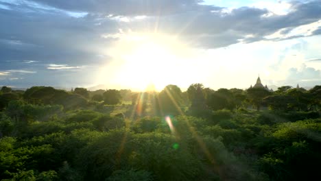 Bagan-archeological-zone-at-sunrise,-Myanmar-TIME-LAPSE-4K