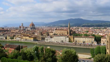 overlooking-the-River-Arno-and-Florence