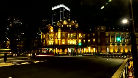 Atasco-en-el-lapso-de-tiempo-de-la-estación-de-Tokio