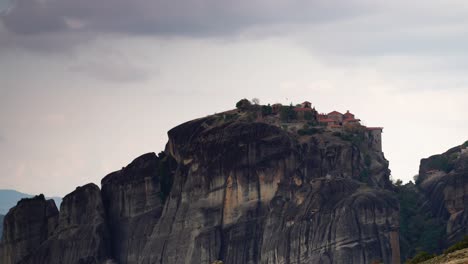 Varlaam-monastery-in-Meteora,-Greece.-Time-lapse