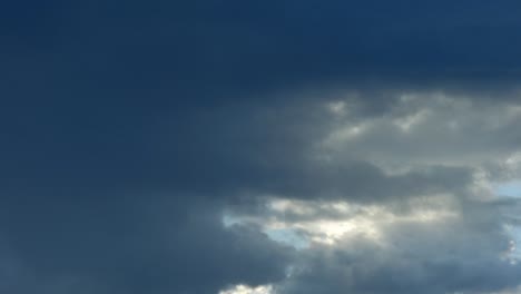 Clouds-Moving-Fast-At-Evening-Sunset