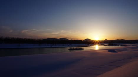 Dramatischen-Sonnenuntergang-Winter-Szene-Zeitraffer-4k-Auflösung-Aufnahmen