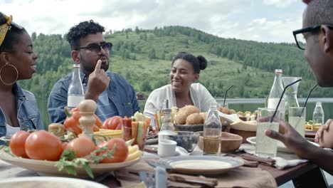 Friends-Talking-at-Picnic