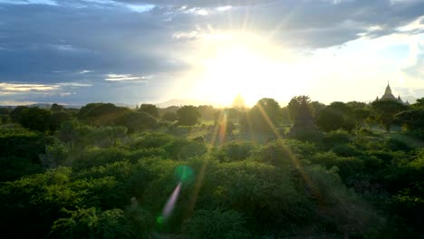 Bagan-archeological-zone-at-sunrise,-Myanmar-TIME-LAPSE-4K