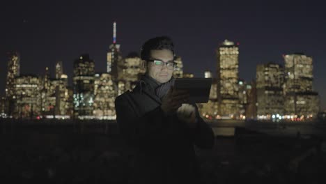 Portrait-of-Man-Using-Modern-Portable-Digital-Devise-in-City.-Symbolizing-Modern-Business,-Global-Connection,-International-Messaging-and-Wi-Fi-Technology.