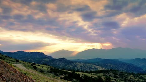 Time-lapse-nubes-y-Mountians-(UltraHD-4K)