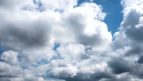 Timelapse-del-cielo-nublado.