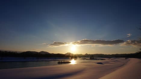 Dramatischen-Sonnenuntergang-Winter-Szene-Zeitraffer-4k-Auflösung-Aufnahmen