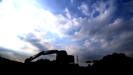 Bagger-arbeiten-in-Baustelle