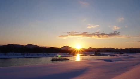 Dramatischen-Sonnenuntergang-Winter-Szene-Zeitraffer-4k-Auflösung-Aufnahmen