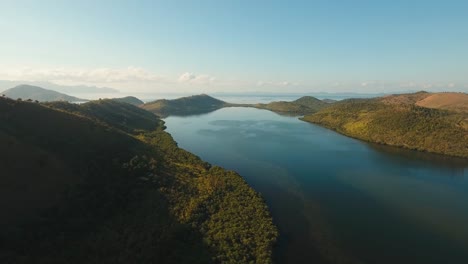 Amanecer-en-isla-tropical