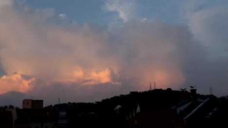 Der-Regen-Wolke-kommen-heiß