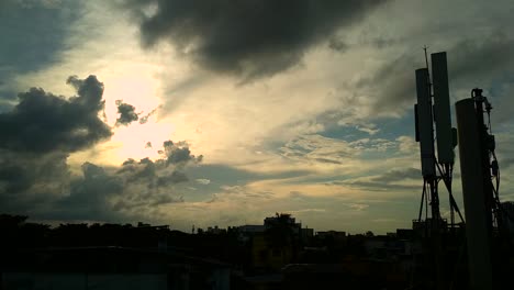 Time-lapse-silhouette-from-roof-top