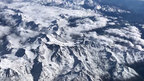 Cielo-vista-de-Snowy-Mountains