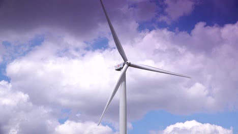 Cluster-of-wind-turbines-creating-clean-&-renewable-energy,