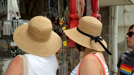 Tourists-at-street-shop