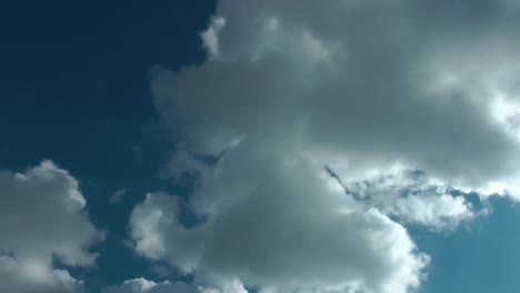 Cumulus-regen-Wolken-bewegten-Himmel