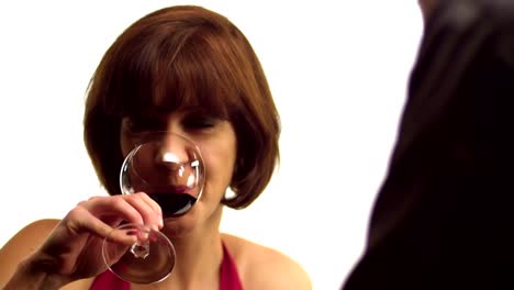 Woman-is-drinking-wine-with-her-date