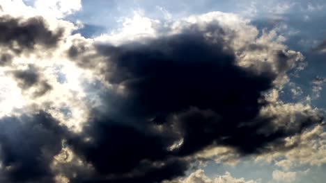 Timelapse-de-nubes-grandes