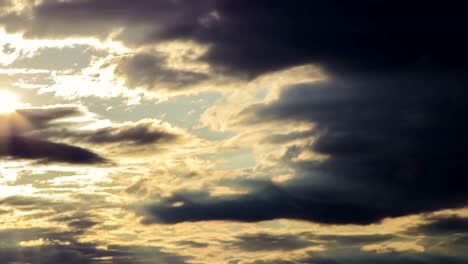 Clouds-in-the-sky-timelapse