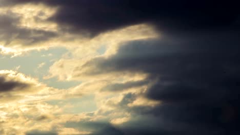 Timelapse-of-a-clouds