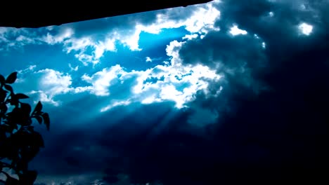 Storm-clouds-moving-timelapse