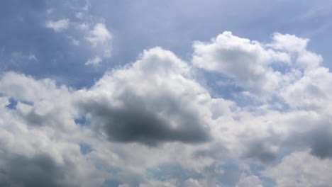 Dramatic-atmosphere-panorama-view-4K-Time-lapse-footage-video-clip-of-blue-sky-and-clouds-on-beautiful-summer-day.