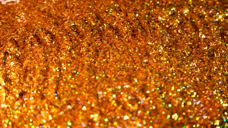 Glitzernde-Brillanz-in-Unschärfe