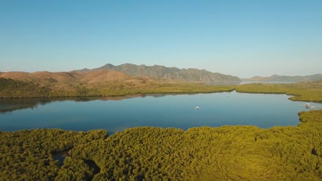 Amanecer-en-isla-tropical