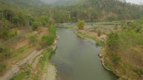 paisaje-tropical-río,-tierra-de-los-agricultores