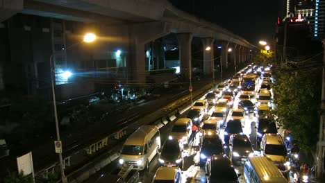 Traffic-jam-at-night-in-Bangkok