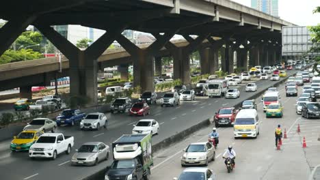 Tráfico-en-la-ciudad-de-Bangkok