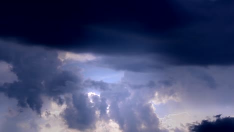 Lapso-de-tiempo-de-cloudscape-de-relámpago