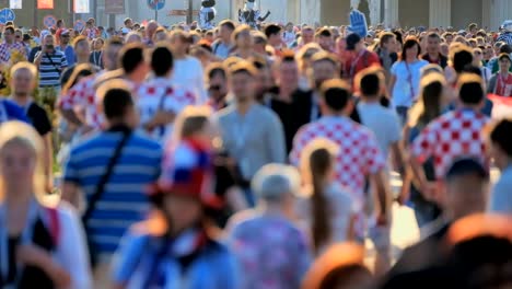 Crowd-of-people-on-the-street.