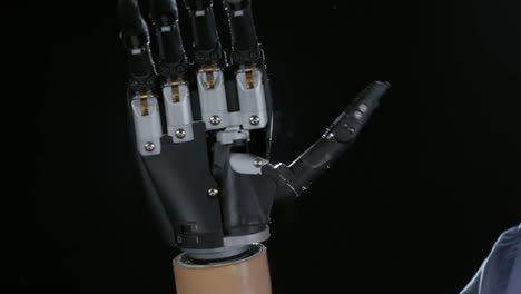 Futuristic-Bionic-Prosthetic-Hand