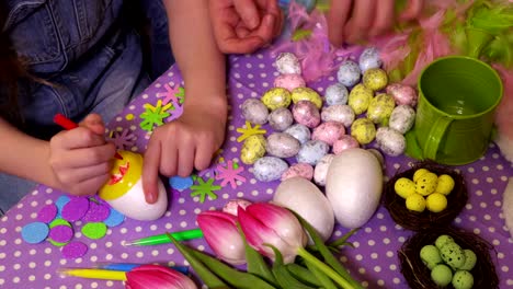 Family-with-Easter-decorations