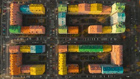 Top-down-view-on-the-roofs-of-colorful-houses