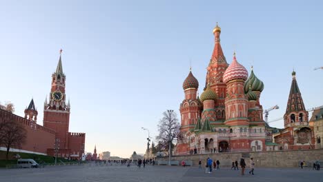 Blick-auf-den-Moskauer-Kreml,-den-Roten-Platz-und-die-Basilius-Kathedrale