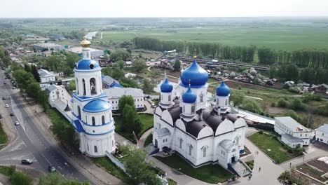 Monasterio-de-Bogolyubsky-desde-helicóptero