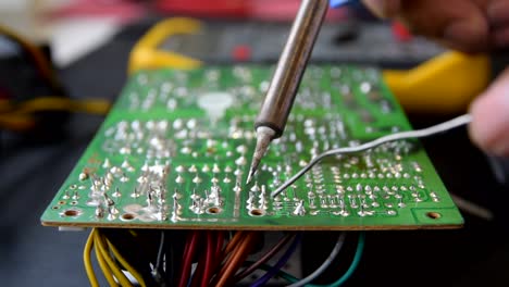 Repair-electronic-boards.